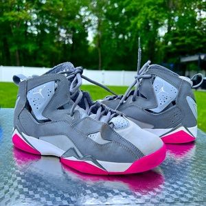 Jordan sneakers YOUTH size 6Y gray and pink